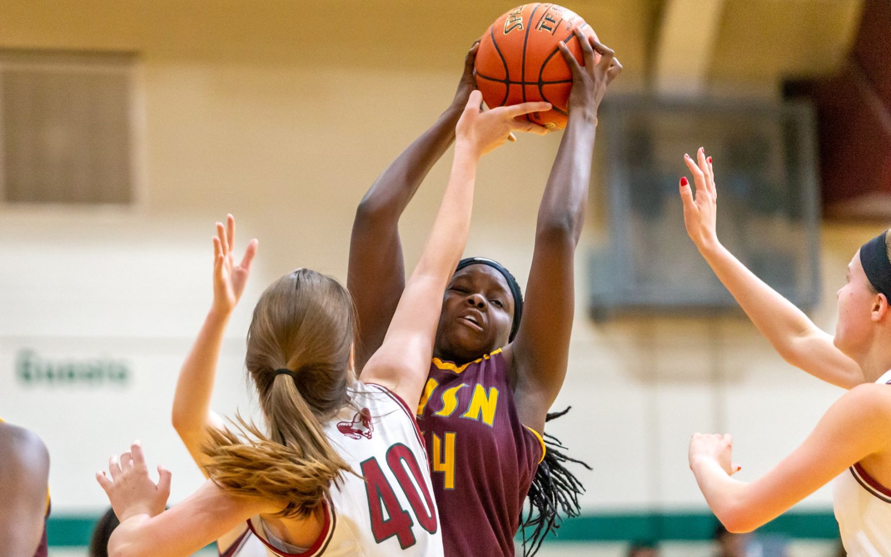 MICDS 42, Lutheran North 41